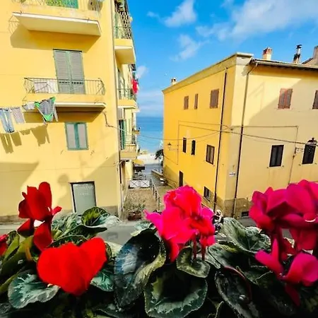 Ferienhaus Maddy House - 50 Mt Dal Mare