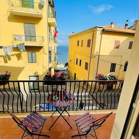 Maddy House - 50 Mt Dal Mare Ferienhaus Porto Santo Stefano (Grosseto)